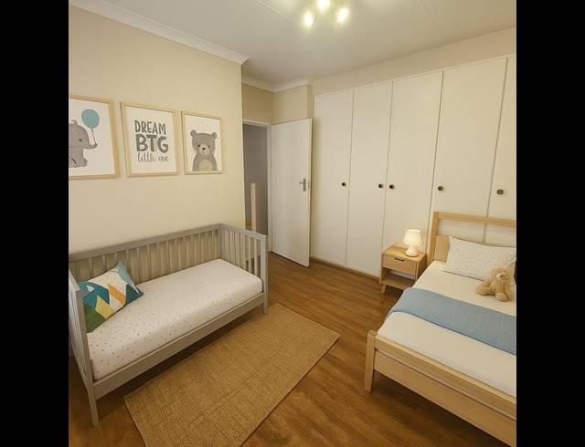 2 BEDROOM TOWNHOUSE FOR SALE IN PIERRE VAN RYNEVELD